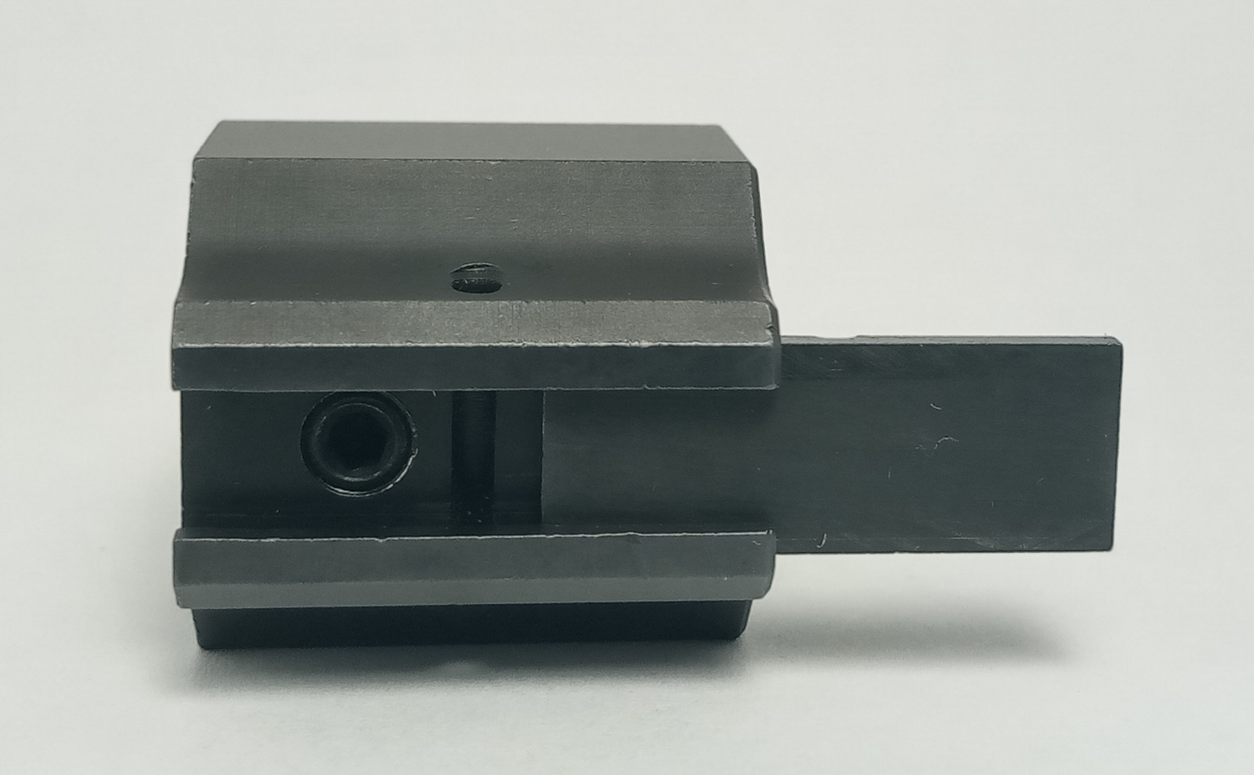 Axial Arms Pinned Tab Gas Block